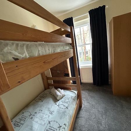 The Buxton Retreat A Luxurious 3-Storey Townhouse With Four Poster Bed And Double Jacuzzi Bath" Eksteriør billede